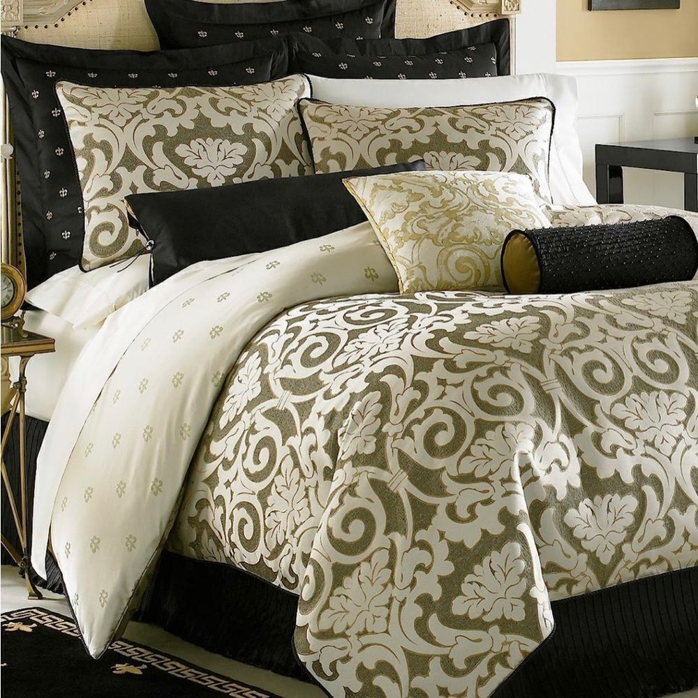 Waterford Linens Pomona Standard Sham Set of 2
